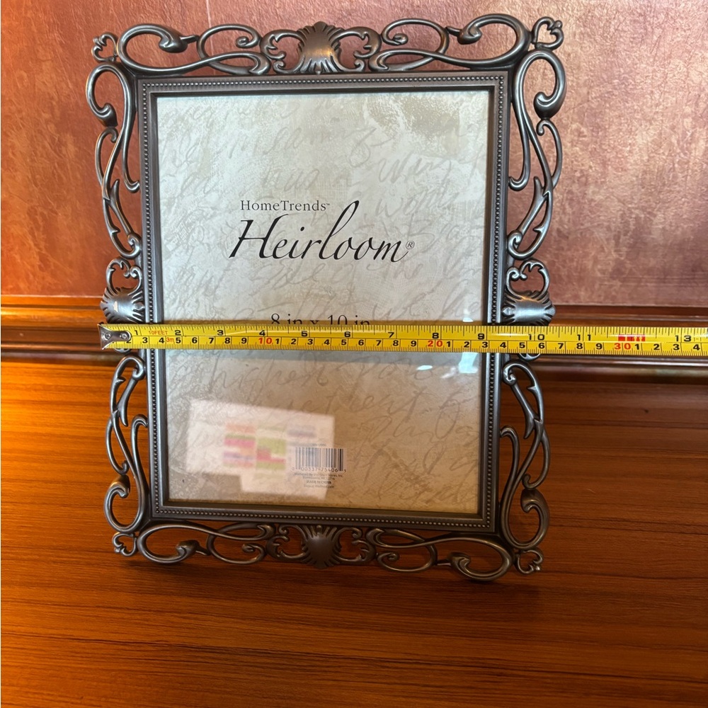HomeTrends Heirloom Picture Frame – 8” x 10” – Ornate Scrollwork Vintage Style - Picture 5 of 7